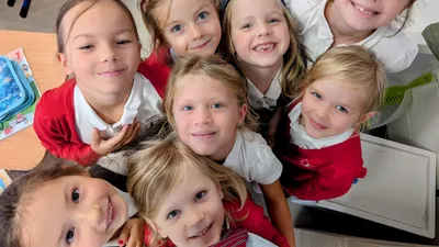 Stužkování a kravatování 2025